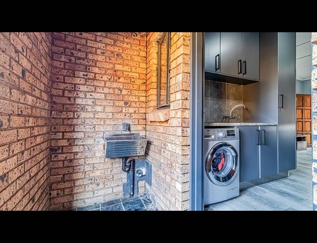 2 BEDROOM APARTMENT FOR SALE IN ELSPARK